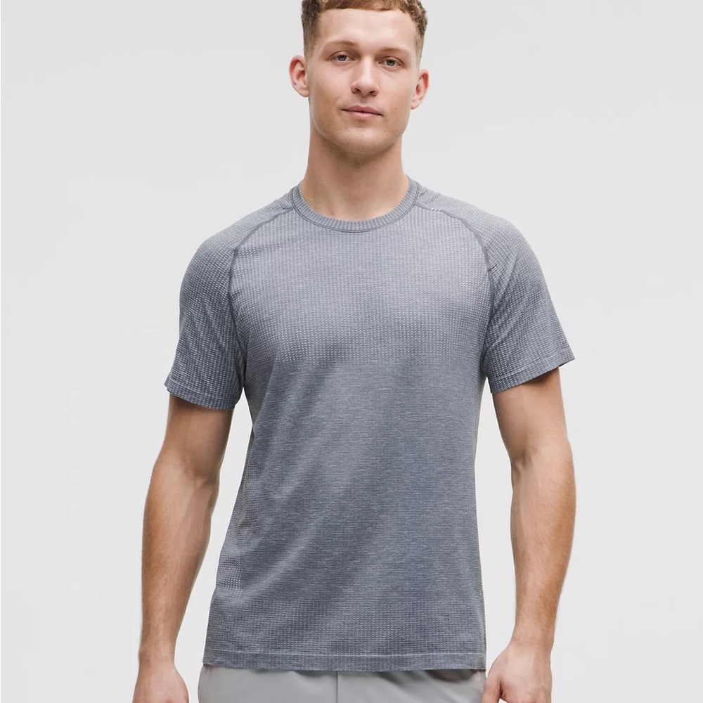 Lululemon Metal Vent Tech Short-Sleeve Shirt Men Movement is Medicine Size Small